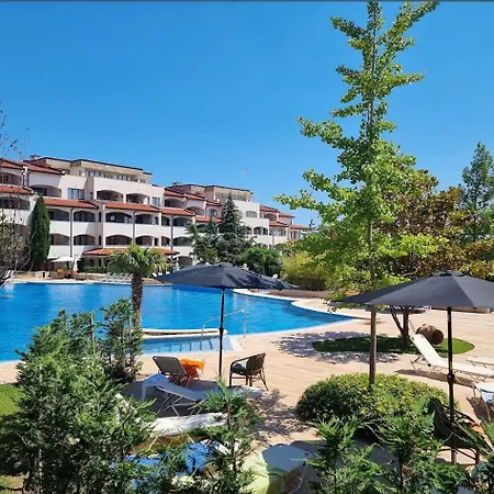 Apartment каса реал с 2 спальнями