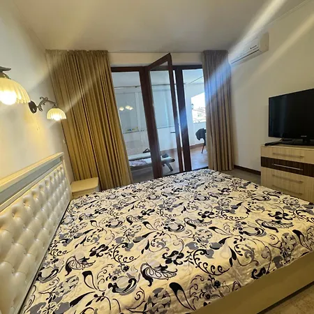 каса реал с 2 спальнями Apartment *