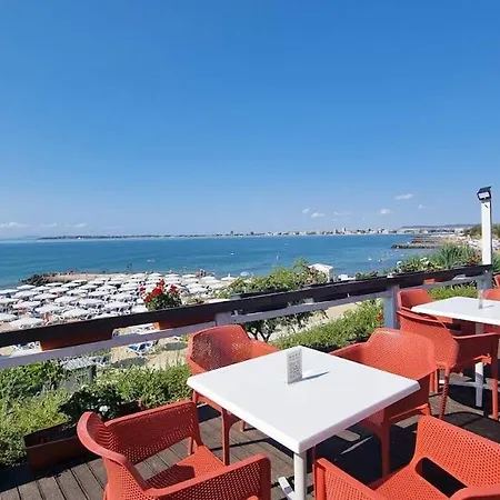 アパート каса реал с 2 спальнями *