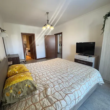 アパート каса реал с 2 спальнями